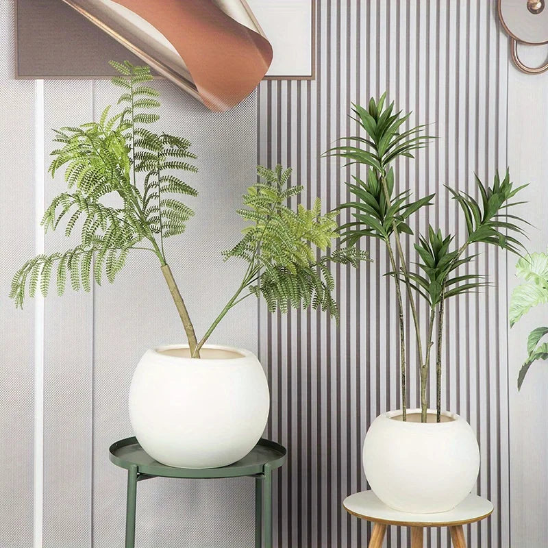 Round Plastic Flower Pot