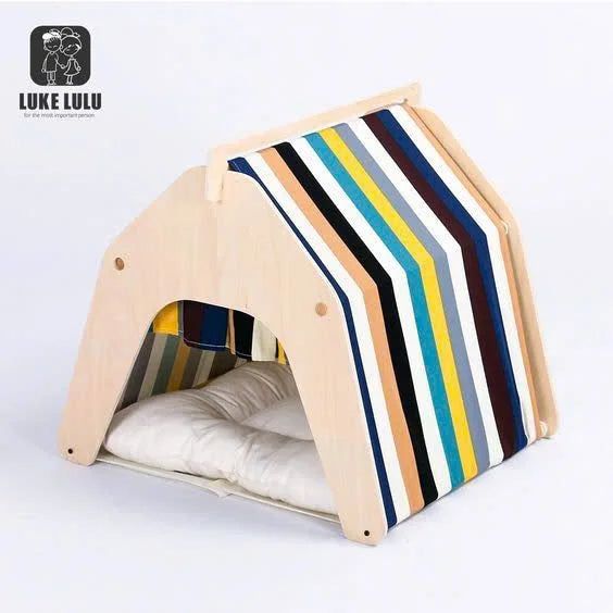 Luxury Wooden Pet House & Kennel - Waggy World